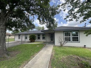 7833 Bonaire Street, Houston, TX 77028