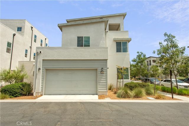 107 Pitch, Irvine, CA 92618