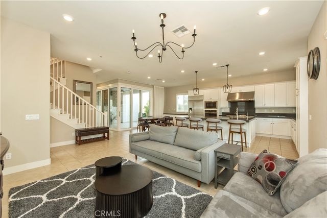 107 Pitch, Irvine, CA 92618