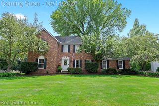 11163 Sand Crane Way, Green Oak Township, MI 48178