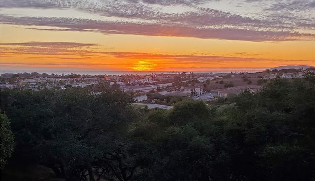 2 Paseo Ladera, Pismo Beach, CA 93449