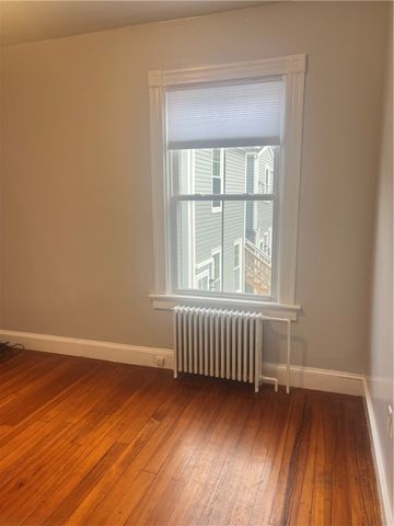 9 Sherman Street, Newport, RI 02840