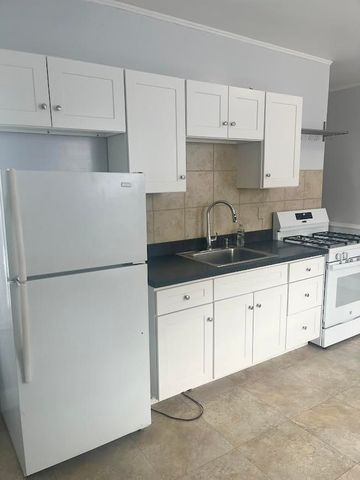 9 Sherman Street, Newport, RI 02840