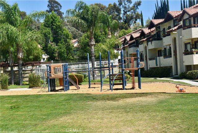 18169 Sundowner 907, Canyon Country, CA 91387