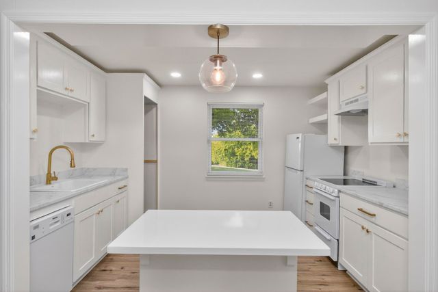 6300 Pettus Rd, Antioch, TN 37013