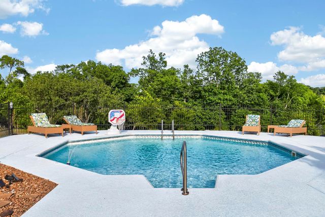 6300 Pettus Rd, Antioch, TN 37013