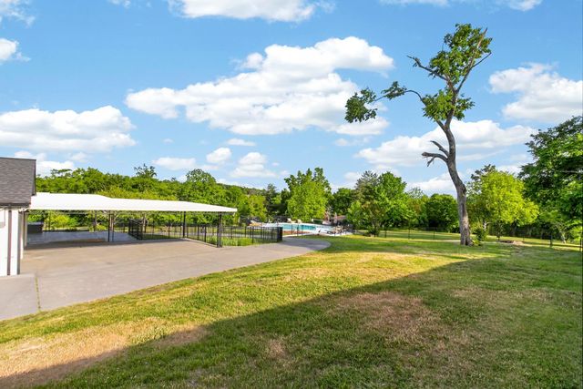 6300 Pettus Rd, Antioch, TN 37013