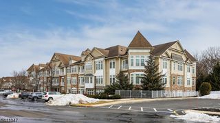 2207 Cedar Village Blvd 2207, East Brunswick Twp., NJ 08816