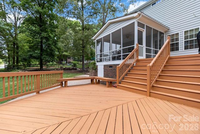 10606 Augustine Hill Lane, Charlotte, NC 28227