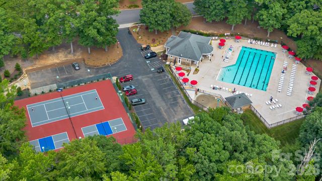 10606 Augustine Hill Lane, Charlotte, NC 28227