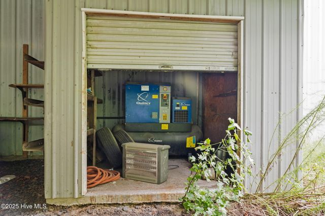 8911 Nc 11, Grifton, NC 28530