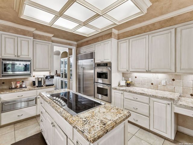 2 Galleria Drive, San Antonio, TX 78257
