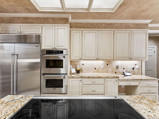 2 Galleria Drive, San Antonio, TX 78257
