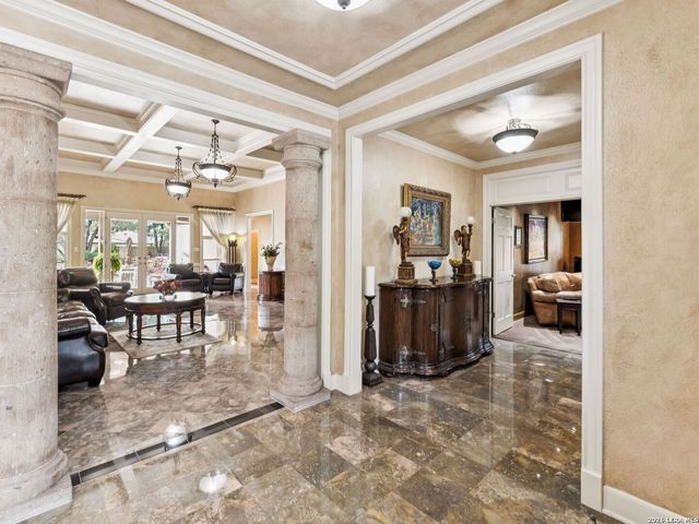 2 Galleria Drive, San Antonio, TX 78257