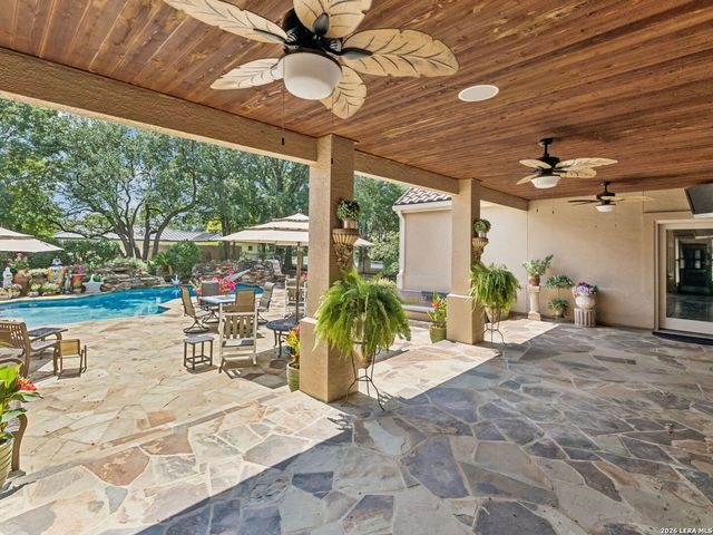 2 Galleria Drive, San Antonio, TX 78257