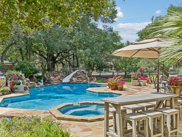 2 Galleria Drive, San Antonio, TX 78257