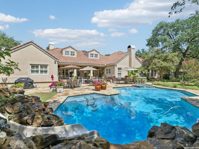 2 Galleria Drive, San Antonio, TX 78257