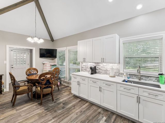 2 Galleria Drive, San Antonio, TX 78257