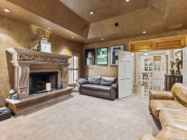 2 Galleria Drive, San Antonio, TX 78257