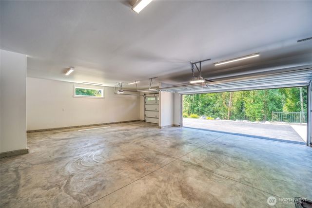 17345 Olympic Pl, Mount Vernon, WA 98274