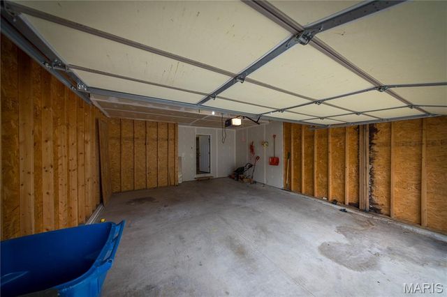 2204 Burns Avenue, Overland, MO 63114