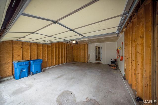 2204 Burns Avenue, Overland, MO 63114