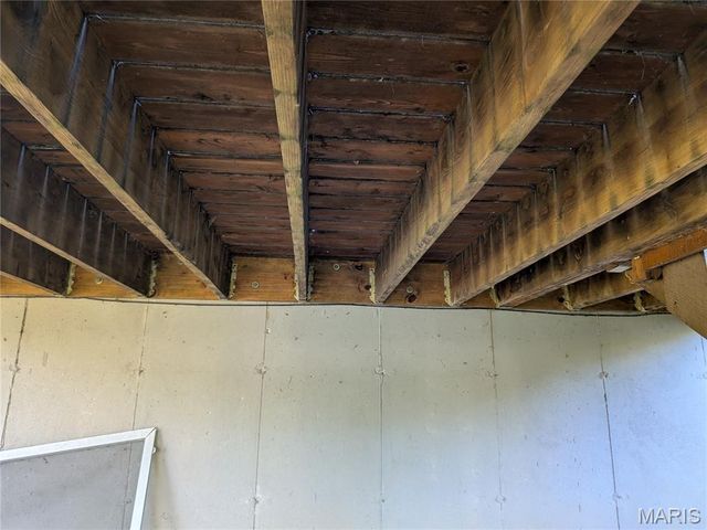 2204 Burns Avenue, Overland, MO 63114