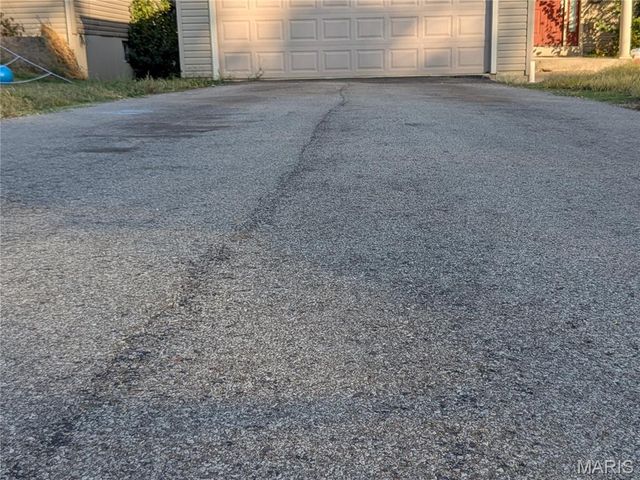 2204 Burns Avenue, Overland, MO 63114