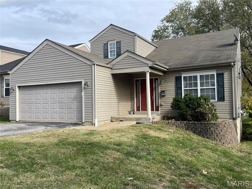 2204 Burns Avenue, Overland, MO 63114