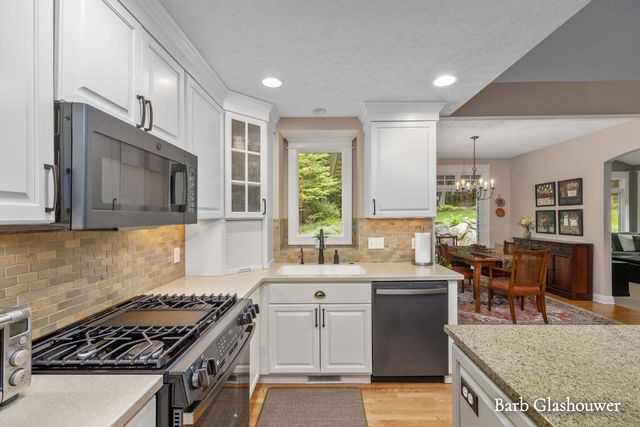 7454 Childsdale Avenue Ne, Plainfield Twp, MI 49341