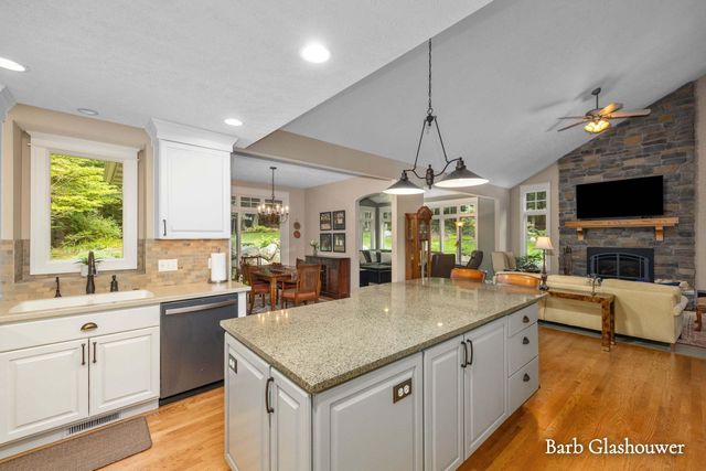 7454 Childsdale Avenue Ne, Plainfield Twp, MI 49341