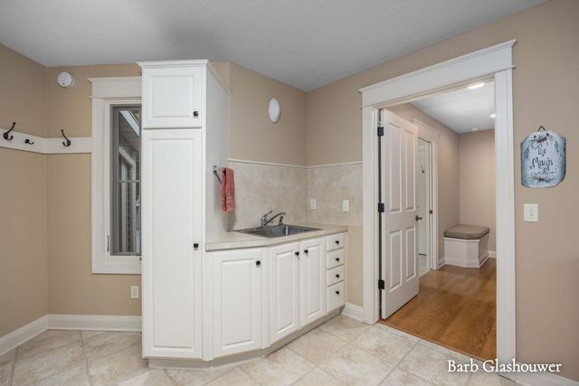 7454 Childsdale Avenue Ne, Plainfield Twp, MI 49341