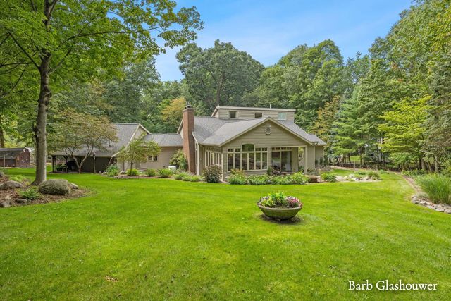 7454 Childsdale Avenue Ne, Plainfield Twp, MI 49341