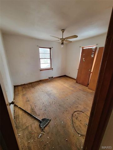 7126 Theodore Avenue, St Louis, MO 63136