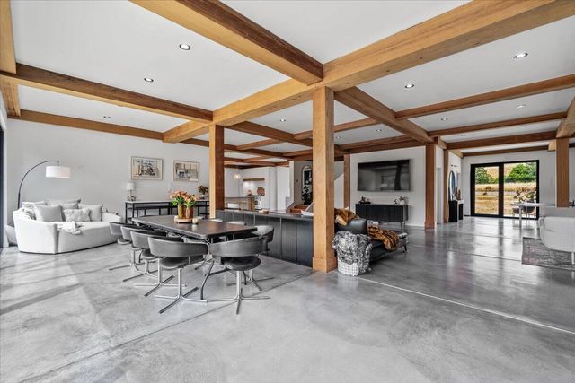 26000 Mattole Road, Ferndale, CA 95536