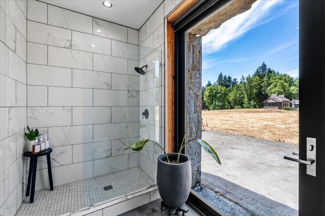 26000 Mattole Road, Ferndale, CA 95536