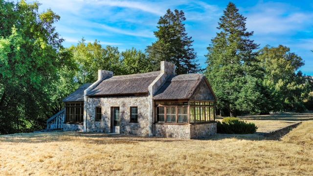 26000 Mattole Road, Ferndale, CA 95536