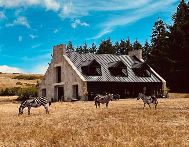 26000 Mattole Road, Ferndale, CA 95536