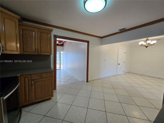 10475 SW 42 TE 0, Unincorporated Dade County, FL 33165