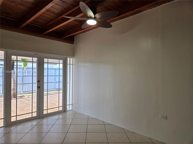 10475 SW 42 TE 0, Unincorporated Dade County, FL 33165