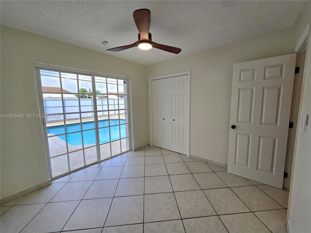 10475 SW 42 TE 0, Unincorporated Dade County, FL 33165