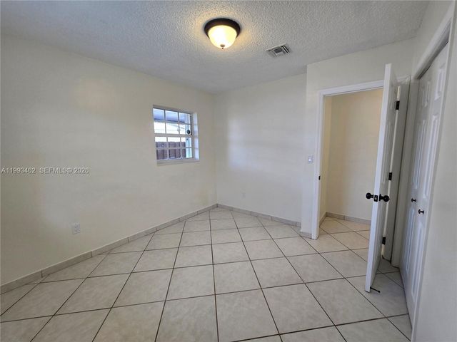 10475 SW 42 TE 0, Unincorporated Dade County, FL 33165