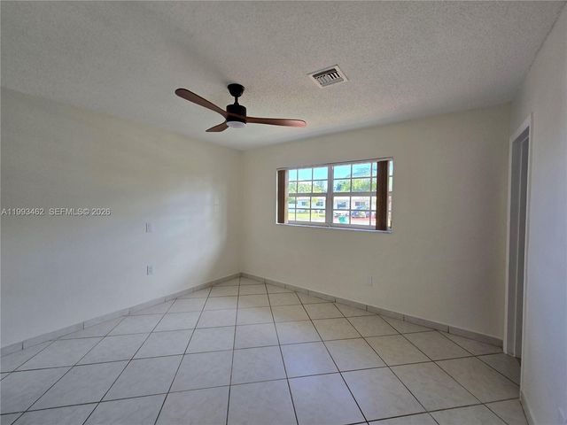 10475 SW 42 TE 0, Unincorporated Dade County, FL 33165