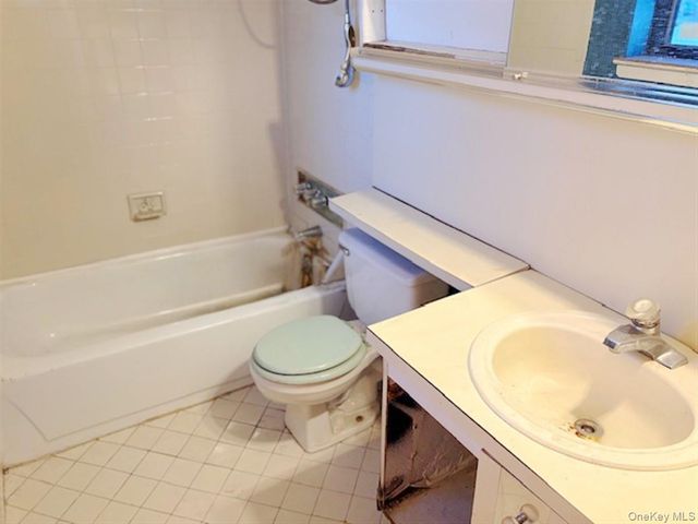 7817 153rd Avenue H1, Howard Beach, NY 11414