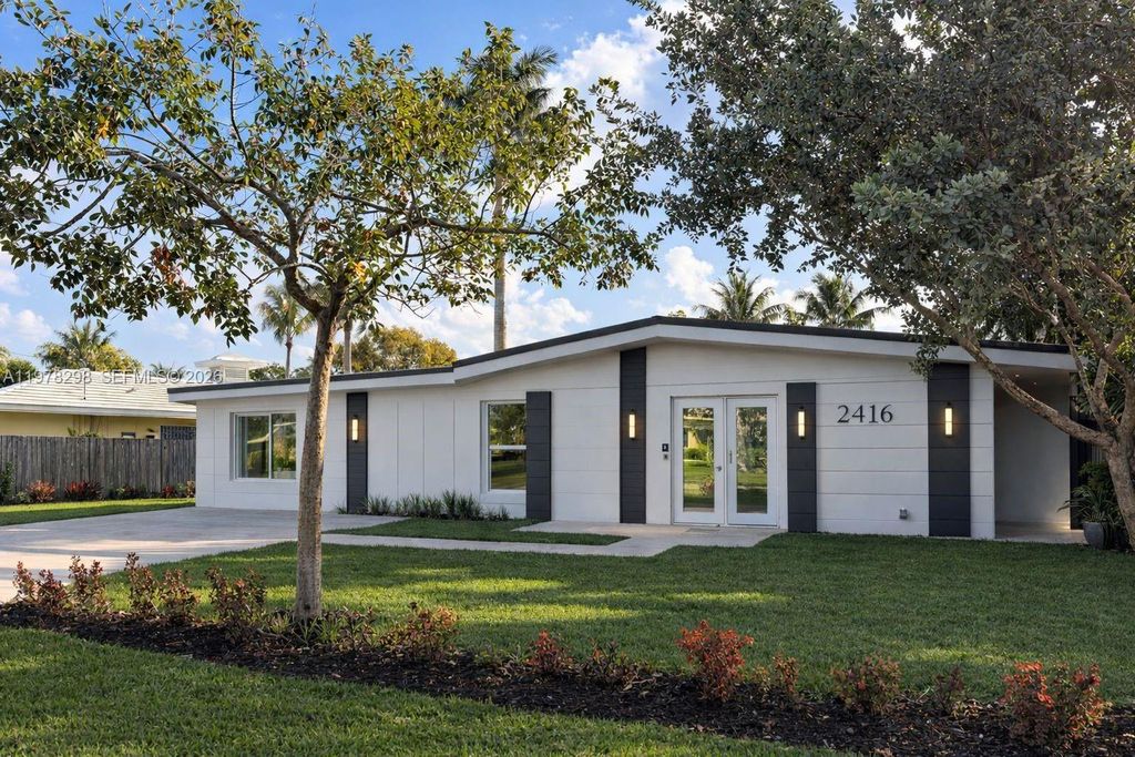 2416 NE 19th Ter, Wilton Manors, FL 33305