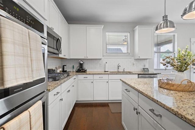 4009 Glendianne Way, Powder Springs, GA 30127