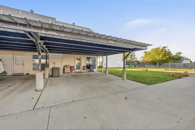 5728 Giddyup Lane, Fort Worth, TX 76179