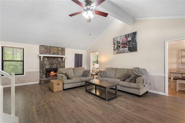 1179 Midland Drive NW, Acworth, GA 30102