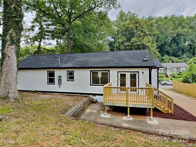 2633 Brentwood Place, Charlotte, NC 28208