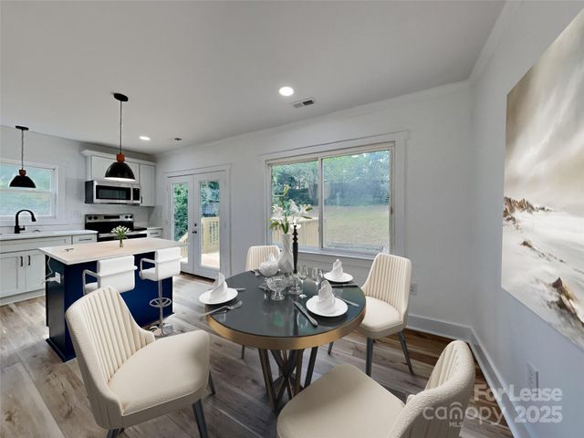 2633 Brentwood Place, Charlotte, NC 28208